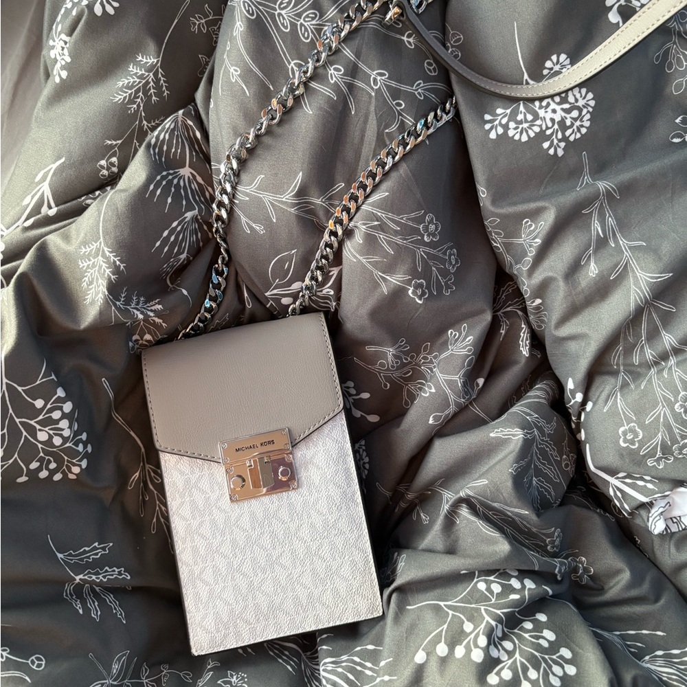 Michael Kors Crossbody Bag